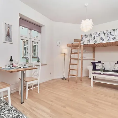 Lavender Center By Renters Apartment Wroclaw