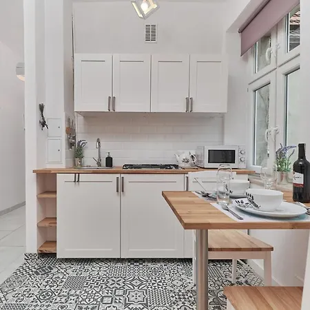 Lavender Center By Renters Wroclaw
