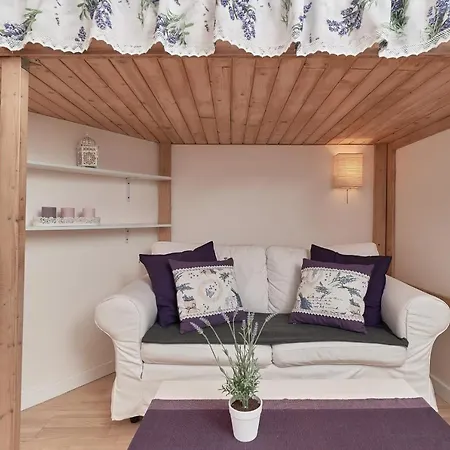 Lavender Center By Renters Wroclaw