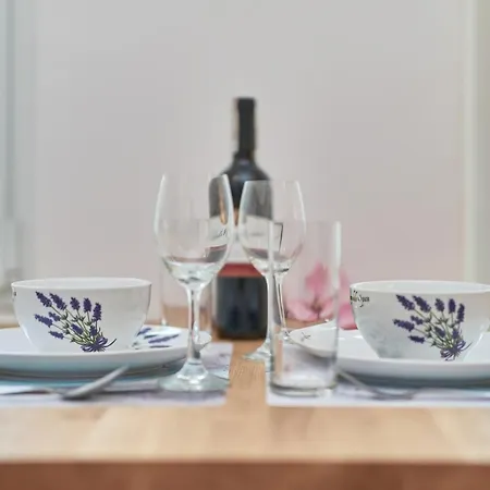 Apartment Lavender Center By Renters